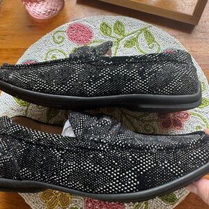 👑👑👑Stacy Adams Men’s 10.5 Sparkle Black/Silver/White Slip-Ons👑👑🫶